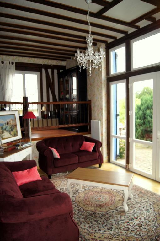 Le Clos Lauradiere Cormeilles  Exterior foto
