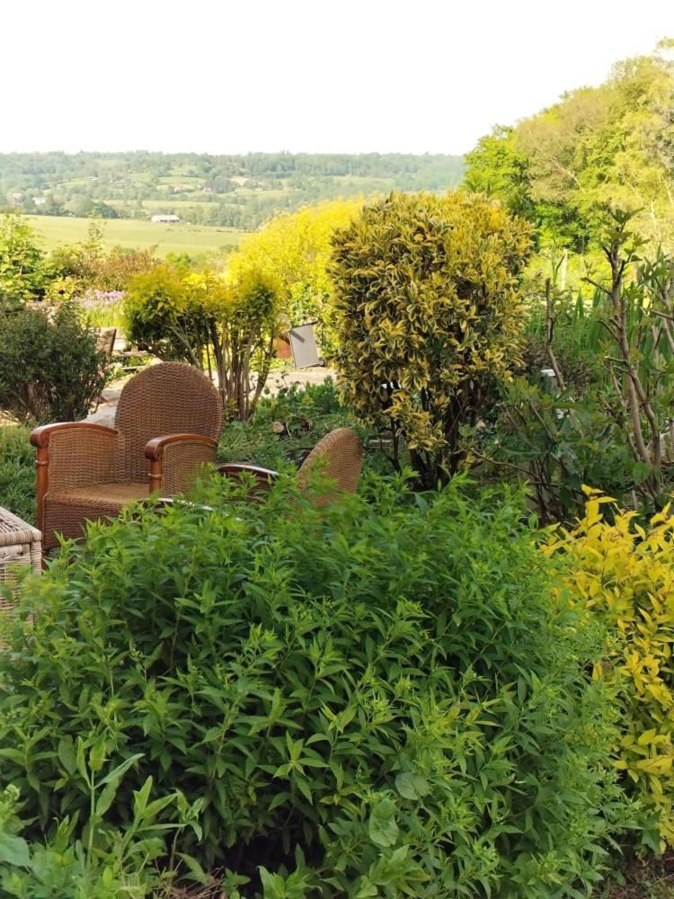 Le Clos Lauradiere Cormeilles  Exterior foto